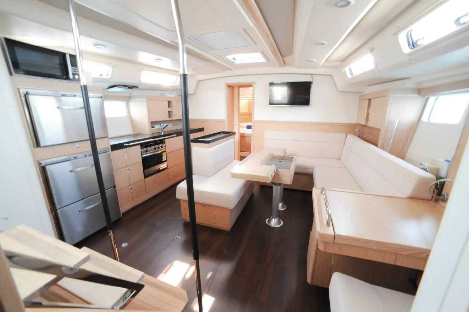 Time Charter Nautica - imagen 1